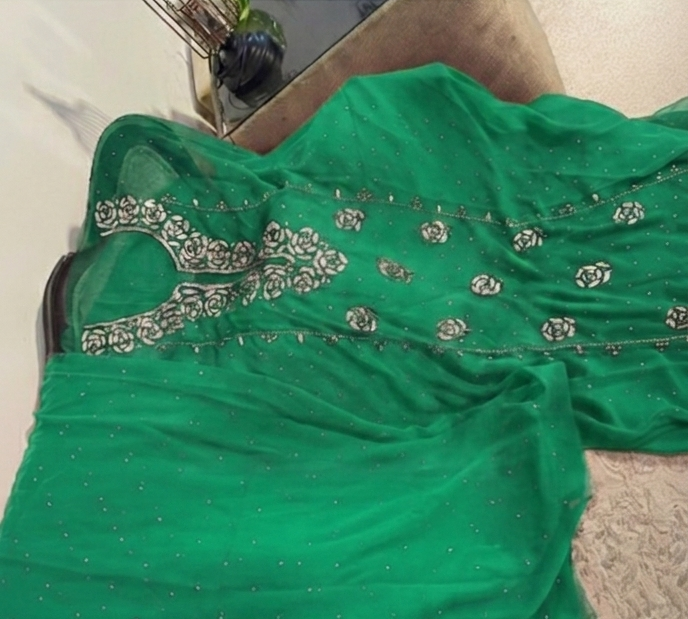 Sea Green Mukesh Kamdani Shaffon Suit with Hand Embellishment | Kaar-e-Nakh - Image 2