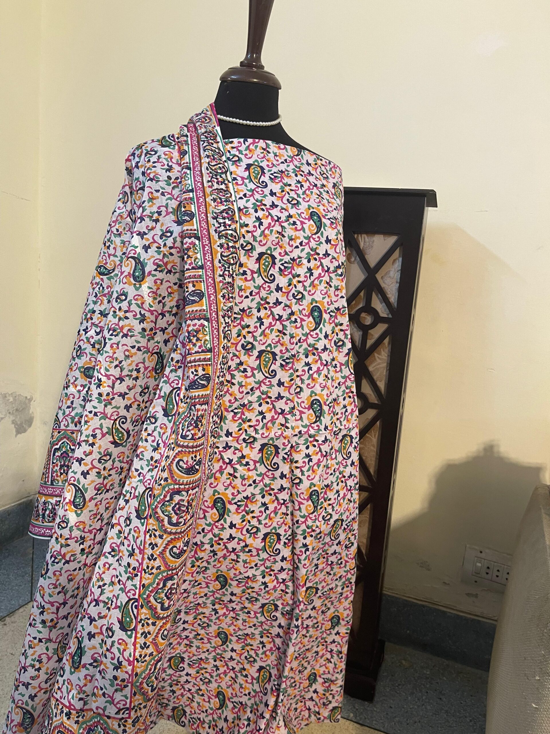 Handmade Rosewood Paisley Bloom Block Printed Pure Lawn 2 Piece Unstitched Suit with Brochia Dupatta - Image 3